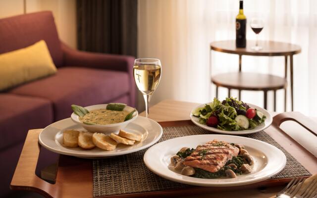Crowne Plaza Dallas Market Ctr - Love Field by IHG