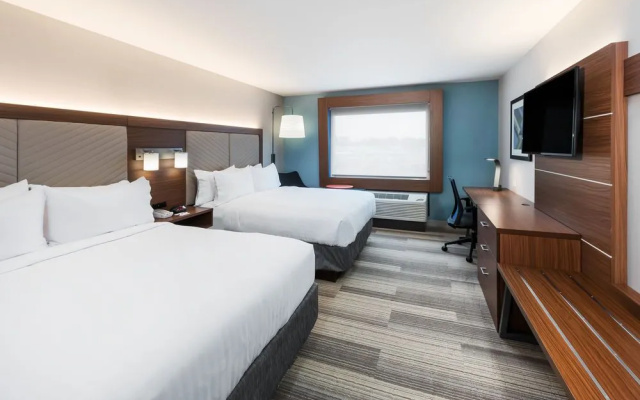 Regency Inn And Suites