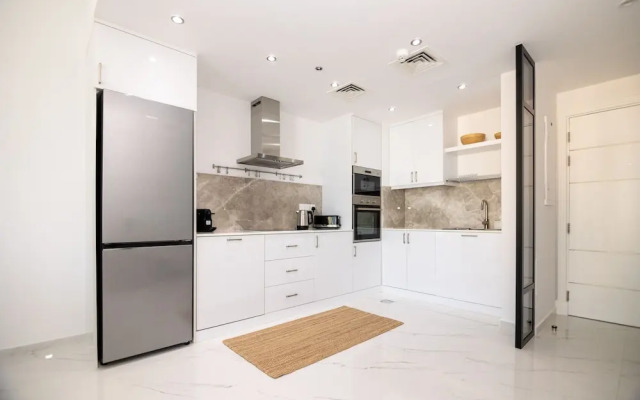 My-Places Dubai 1 Bed Escan Towers 15