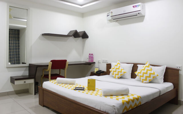 FabHotel Siri Inn Madhapur