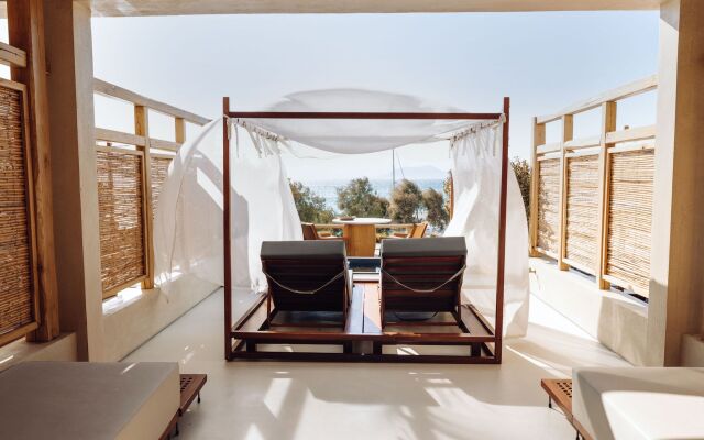 Avgoustos Suites - Adults only
