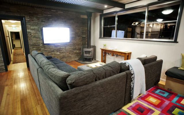 Amber Lodge Mt Buller - Hostel