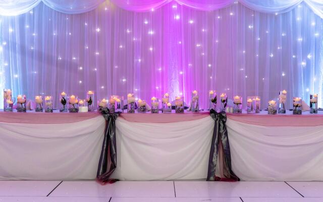 Holiday Inn A55 Chester West by IHG