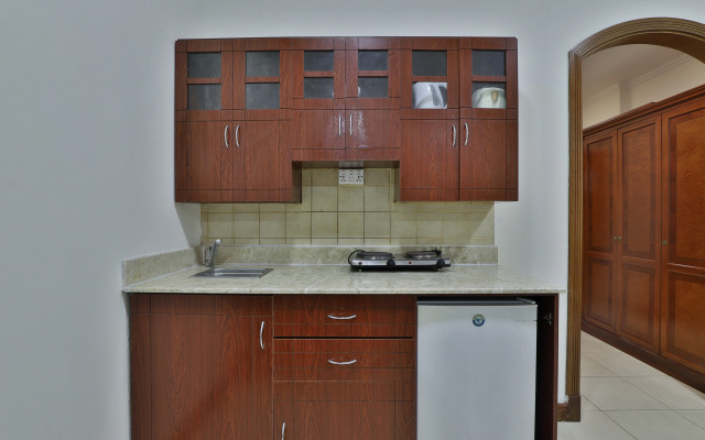Moon Valley Hotel Apartment