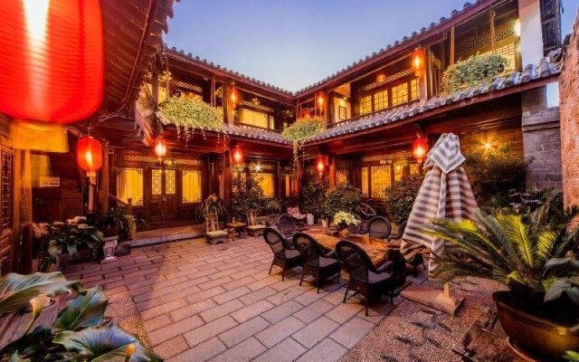 Lijiang Yunjin Yaju Courtyard Hotel