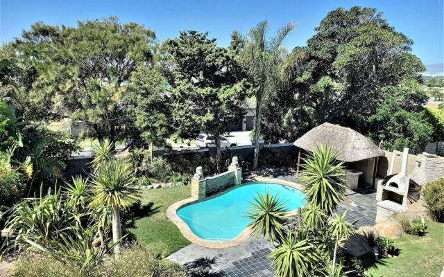 Mandalay Beach B & B