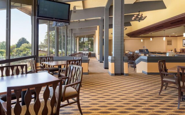 Holiday Inn Richland on the River by IHG