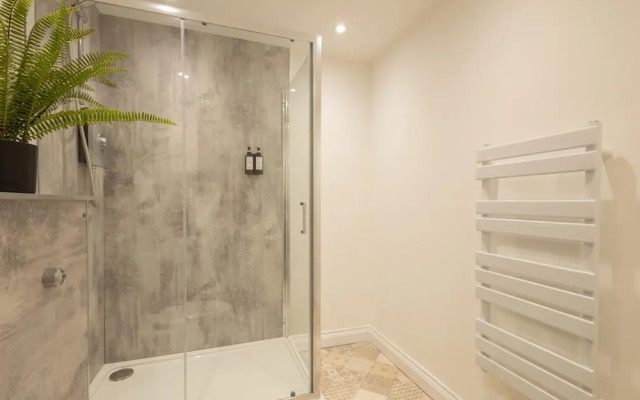 Host Stay Apartment 1 King s Court