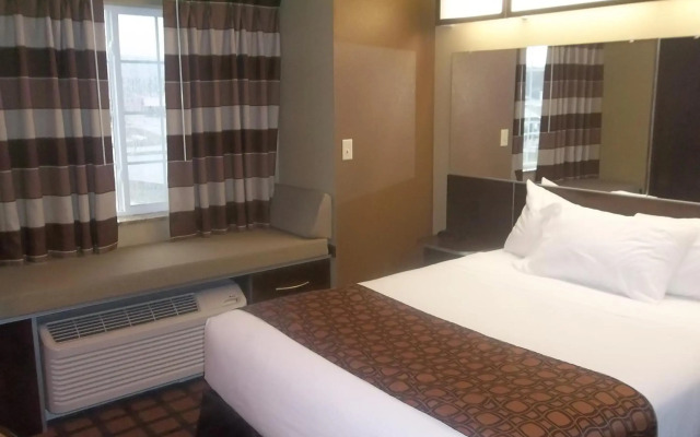 Hotel Avion