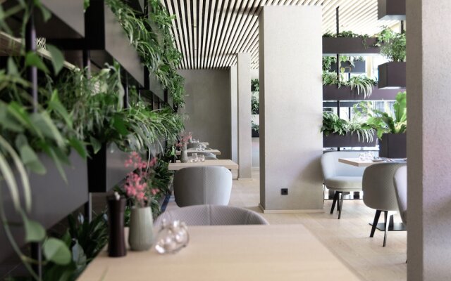 Amrai Suites