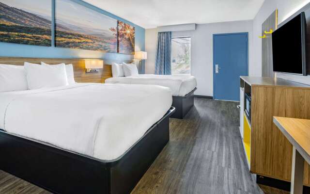 Days Inn by Wyndham Raleigh Glenwood-Crabtree