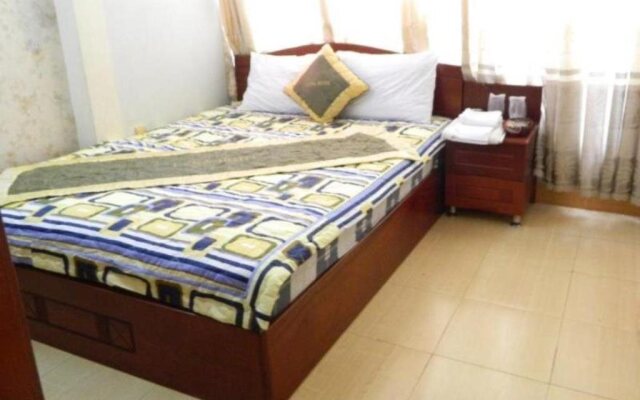 Lyna Hotel