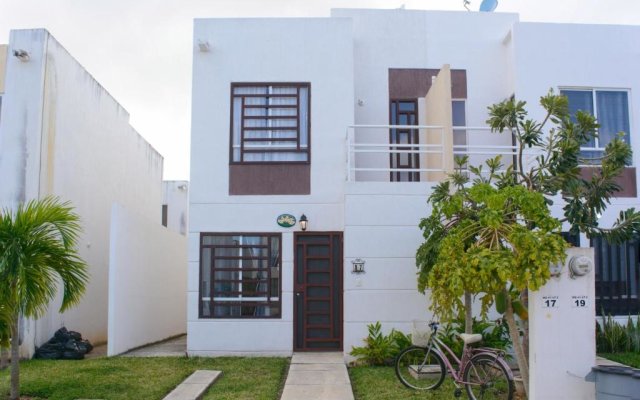 Mi casa es su casa. Casa con acceso a alberca en Cancun