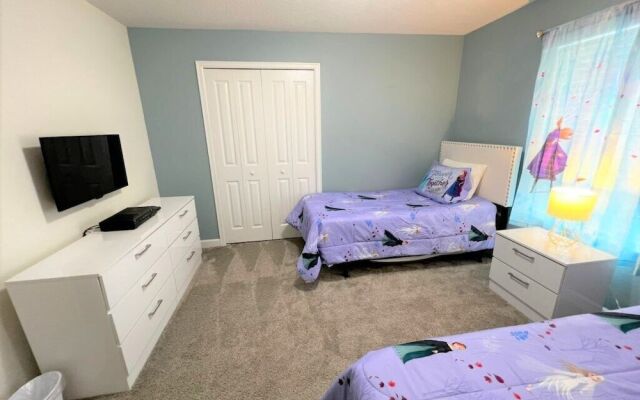 Champions Gate by CozyKey