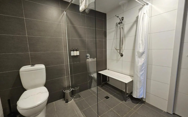 Studio 8 Residences - Adults Only