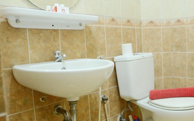 Cozy at Puri Garden Apartment near to Puri Indah