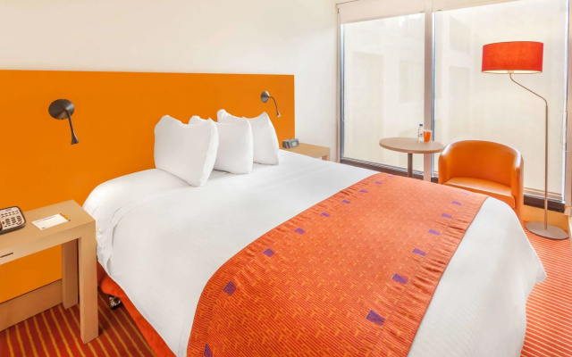 Fairfield by Marriott Bogota Embajada