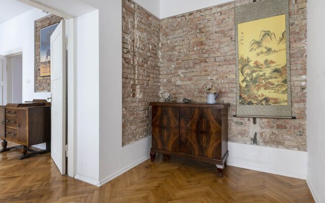 Roxy by Q4Apartments