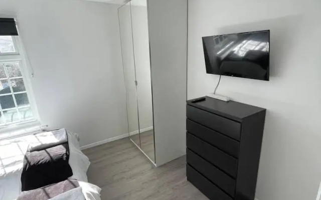 Luxury Spacious 2-bed House in Brentwood Essex