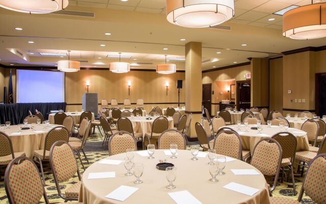 Hampton Inn & Suites Albany-Downtown