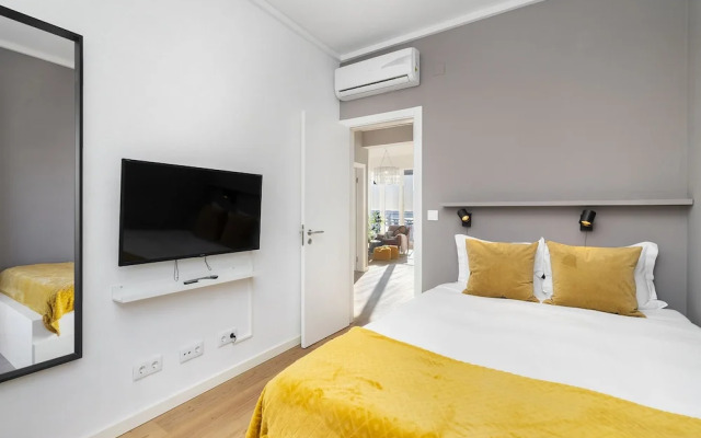 270 Panoramic View Premium Apartment
