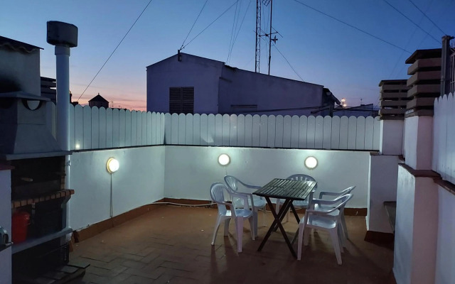 Céntrico Ático En Torredembarra Con Parking.