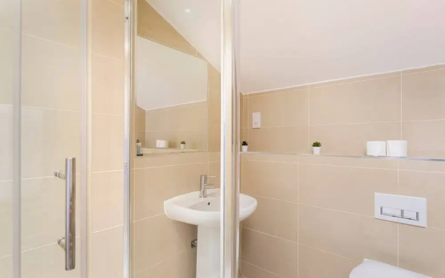 Skyvillion - Huge 4bed Apartment Wbalcony - Parking