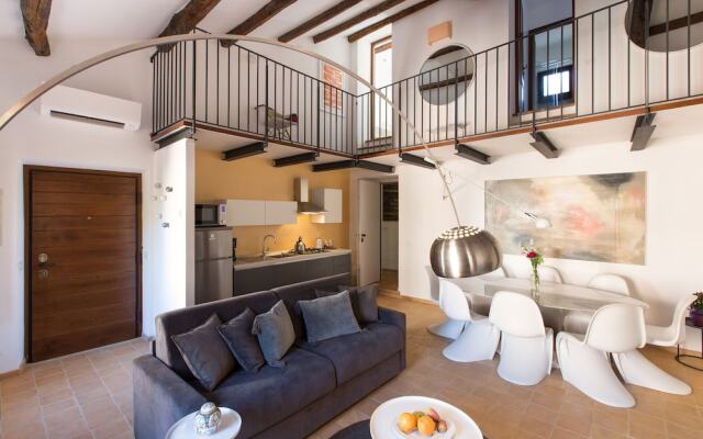 Rome Accommodation - Margana II