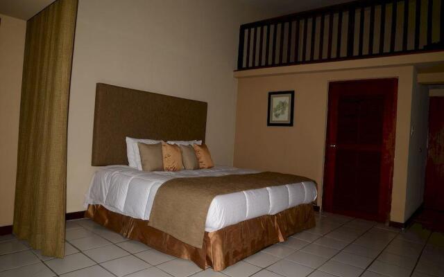 Rainforest & Ocean View Inn At Carabali
