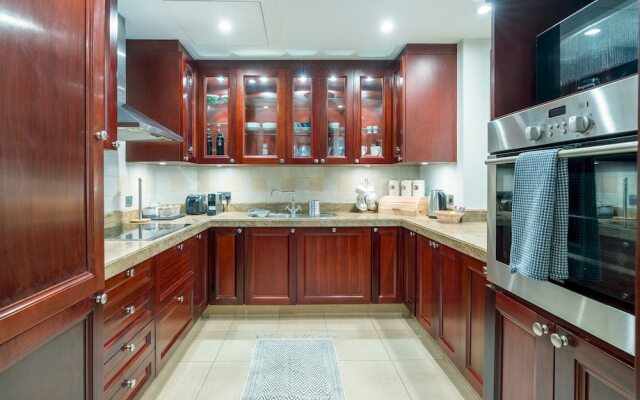 Spacious 2bedroom With Burj View in Downtown Dubai