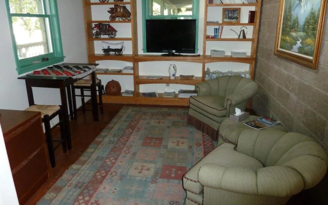 Amado Territory B&B