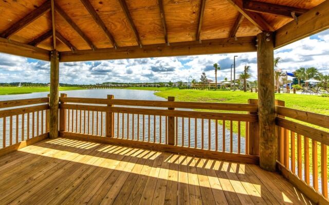 Stunning Home With Private Pool Near Disney