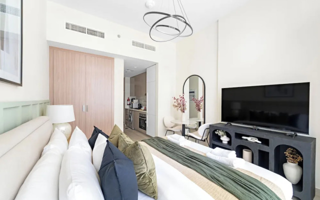 Silkhaus Azizi Riviera