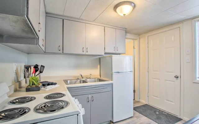 Charming Evanston A-frame: Dog Friendly!