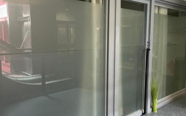 POLI HOUSE - City Center