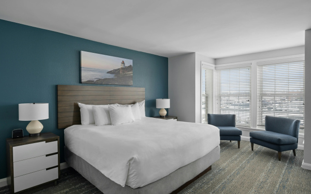 Club Wyndham Newport Onshore