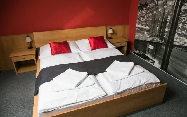 Hotel Imos