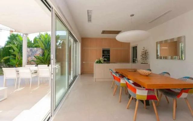 Villa Las Colinas