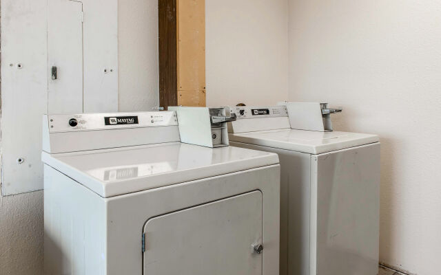 Quality Inn Scottsburg