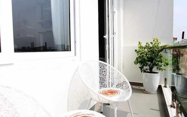 Hanoi Home 2 - Lake view Apartment