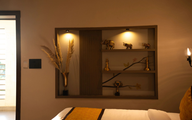 Narwar Lakefront Resort