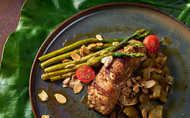 Cristalino Lagoon Front Hotel Restaurant & SPA