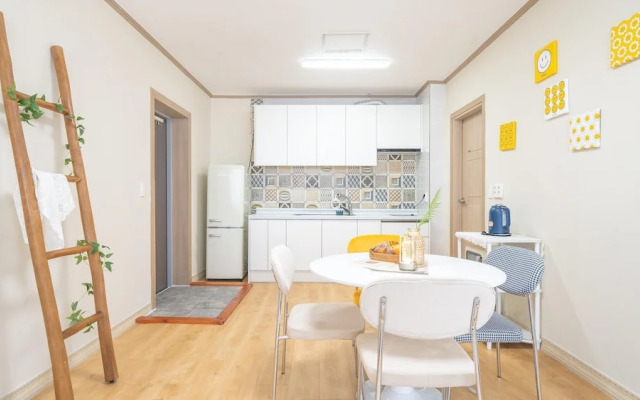 Yeosu Canada meo Village pet Pension