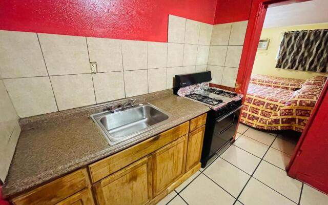 Royal Palms Motel & RV Park