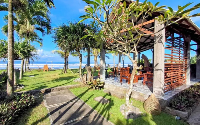 West Break Bali Medewi