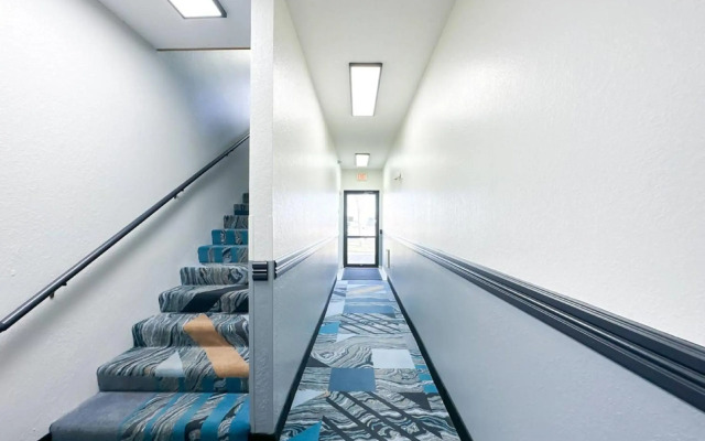 Blaine Town Inn & Suites