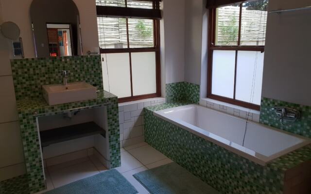 Port Del Mar Luxury Guesthouse