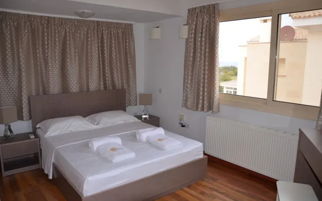 Anthorina Villa 15
