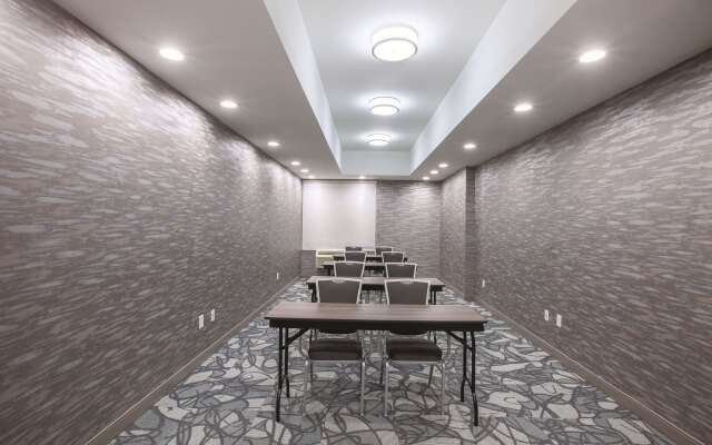 La Quinta Inn & Suites by Wyndham Kingsville