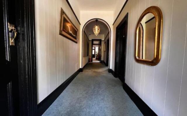Quality Inn St. Mounts